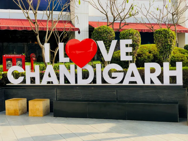 i-love-chandigarh-elante-punjab-i-love-chandigarh-sign-elante-mall-chandigarh-punjab-bright-sunny-day-165815718